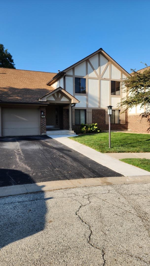 826 Thornton Ct. #2AL, Schaumburg, IL 60193
