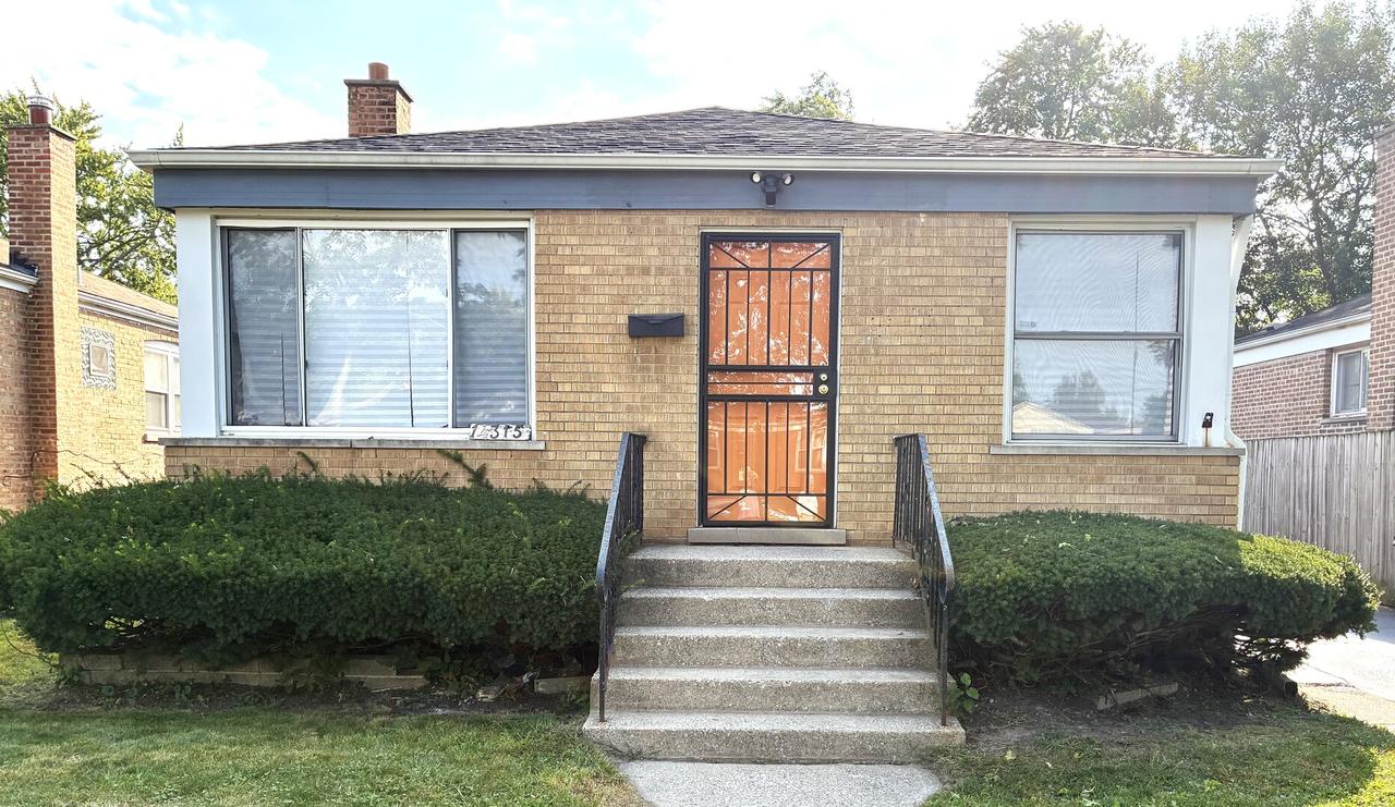 14315 S Dobson Ave., Dolton, IL 60419