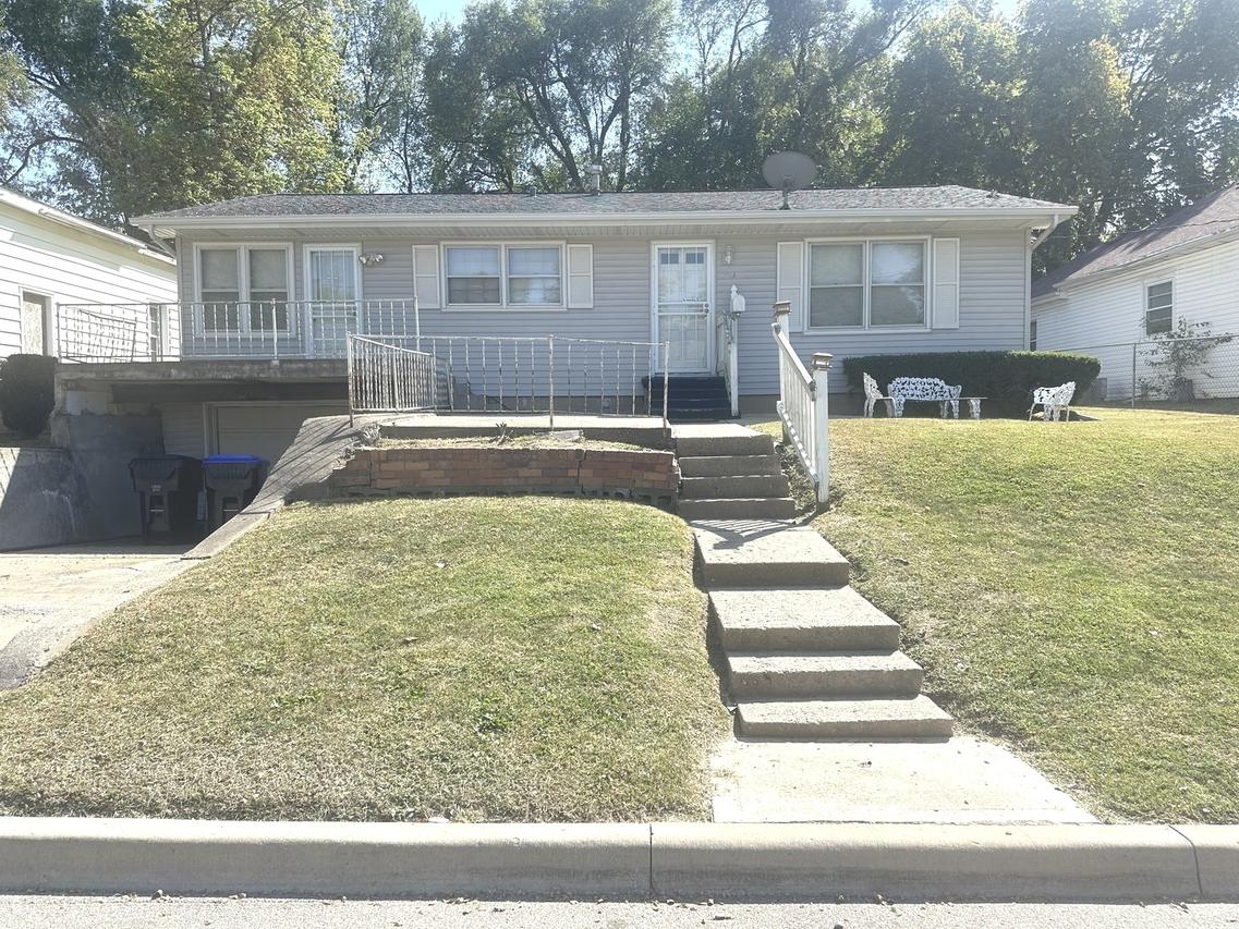 1304 W Wood St., Bloomington, IL 61701