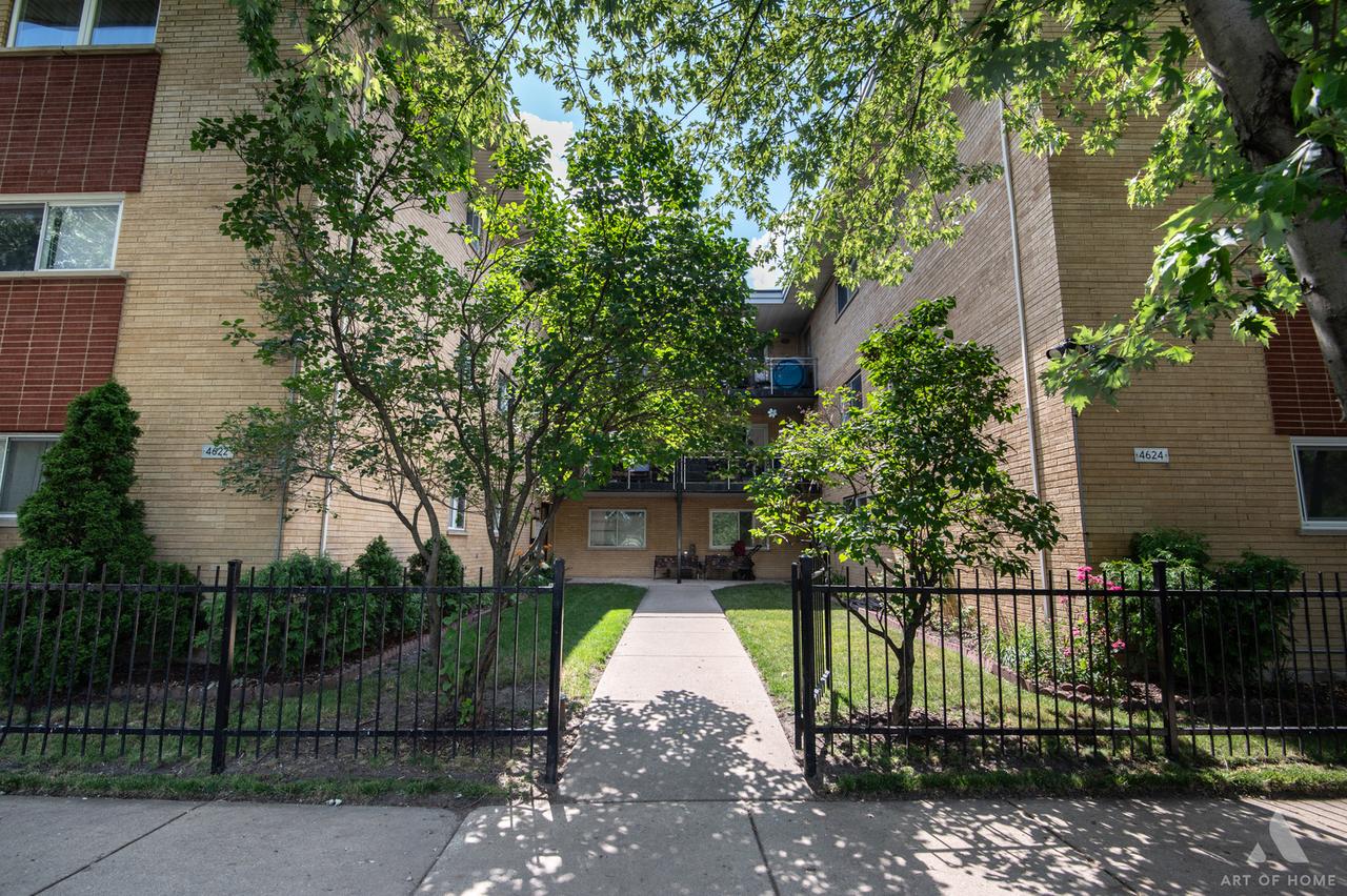 4624 River Rd. #1B, Schiller Park, IL 60176