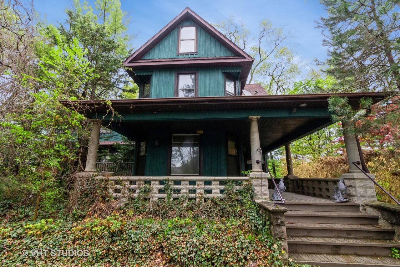 300 N River Rd., Naperville, IL 60540