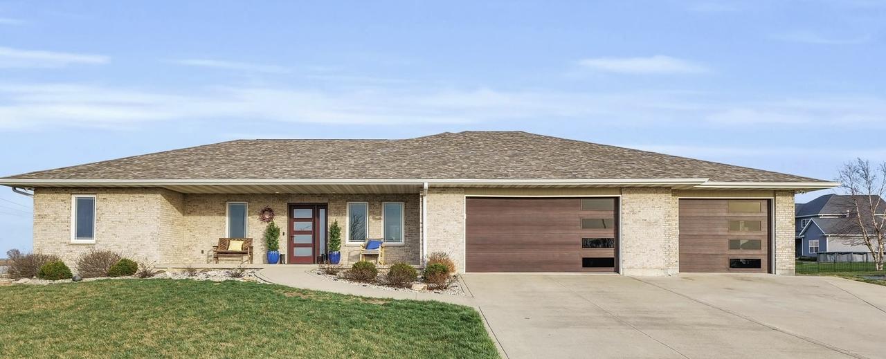725 N Maple St., Paxton, IL 60957