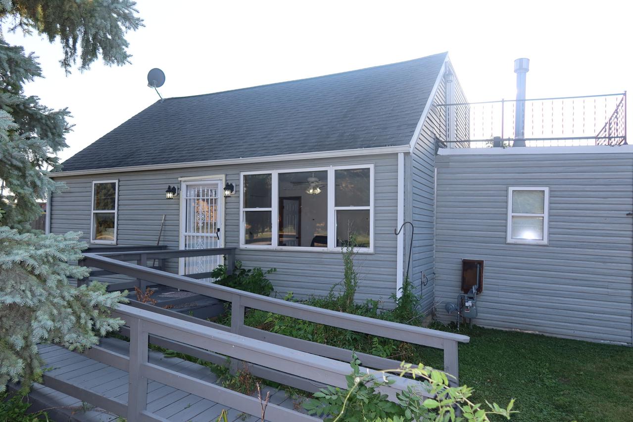 8638 Central Ave., Burbank, IL 60459