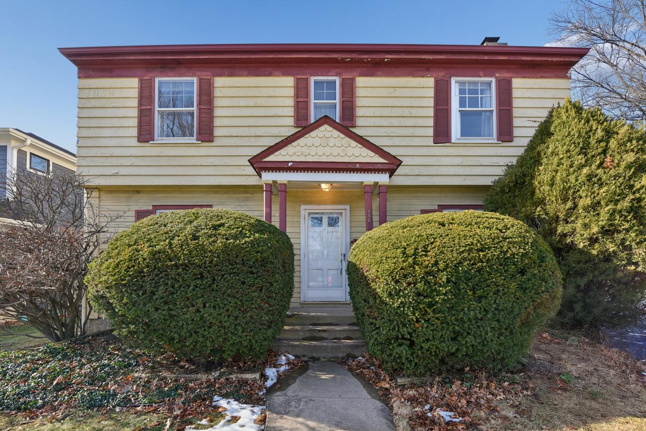 240 N Willow Rd., Elmhurst, IL 60126