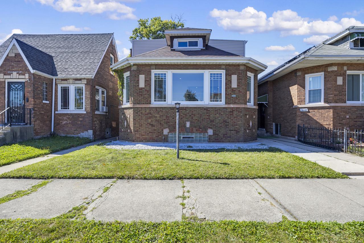 10152 S Calumet Ave., Chicago, IL 60628