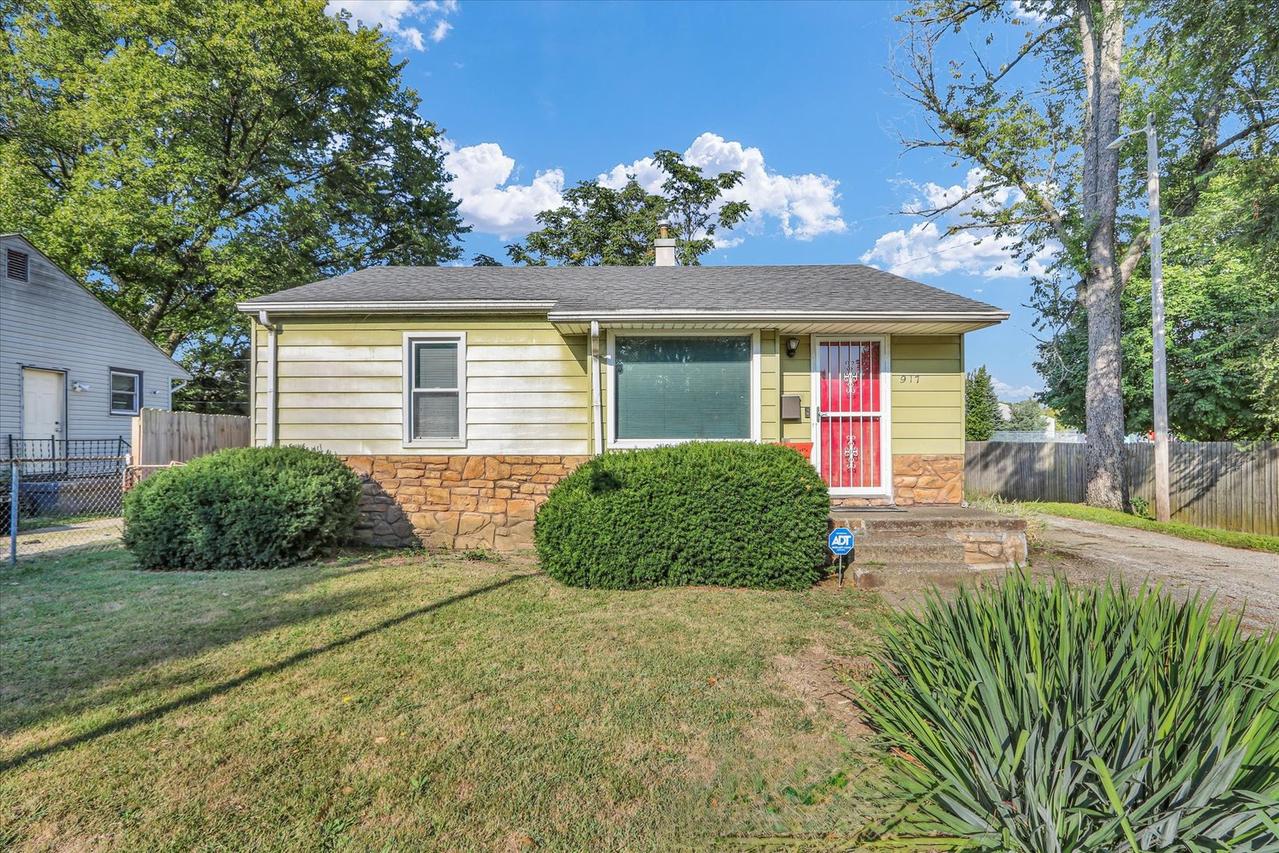 917 N Harvey St., Urbana, IL 61801