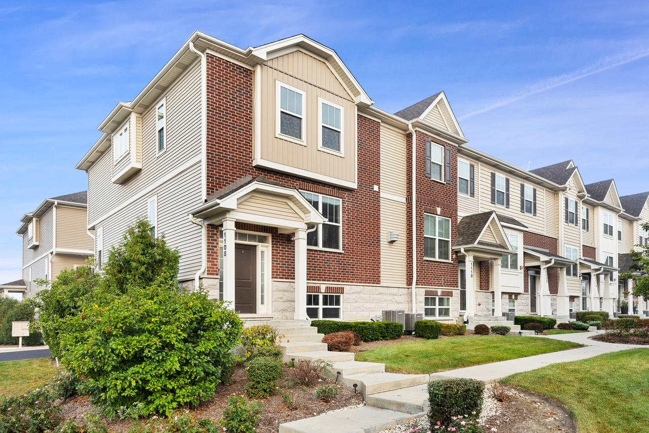 1108 Evergreen Ave., Des Plaines, IL 60016