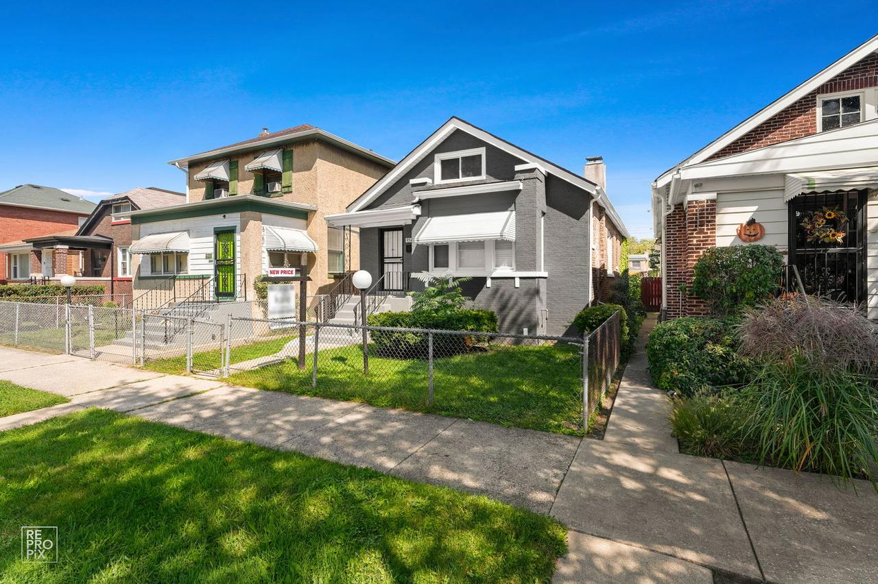 9549 S Calumet Ave., Chicago, IL 60628