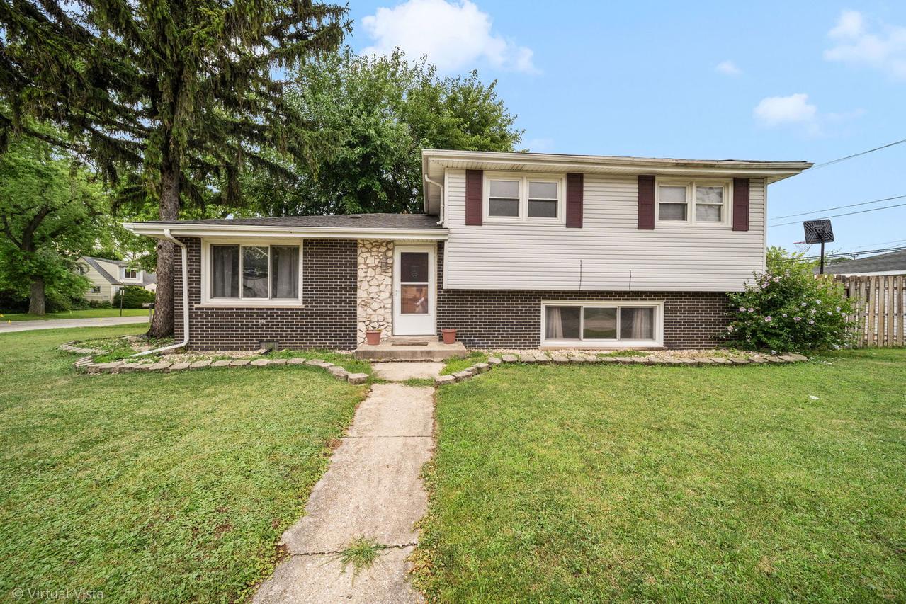 11551 S Komensky Ave., Alsip, IL 60803