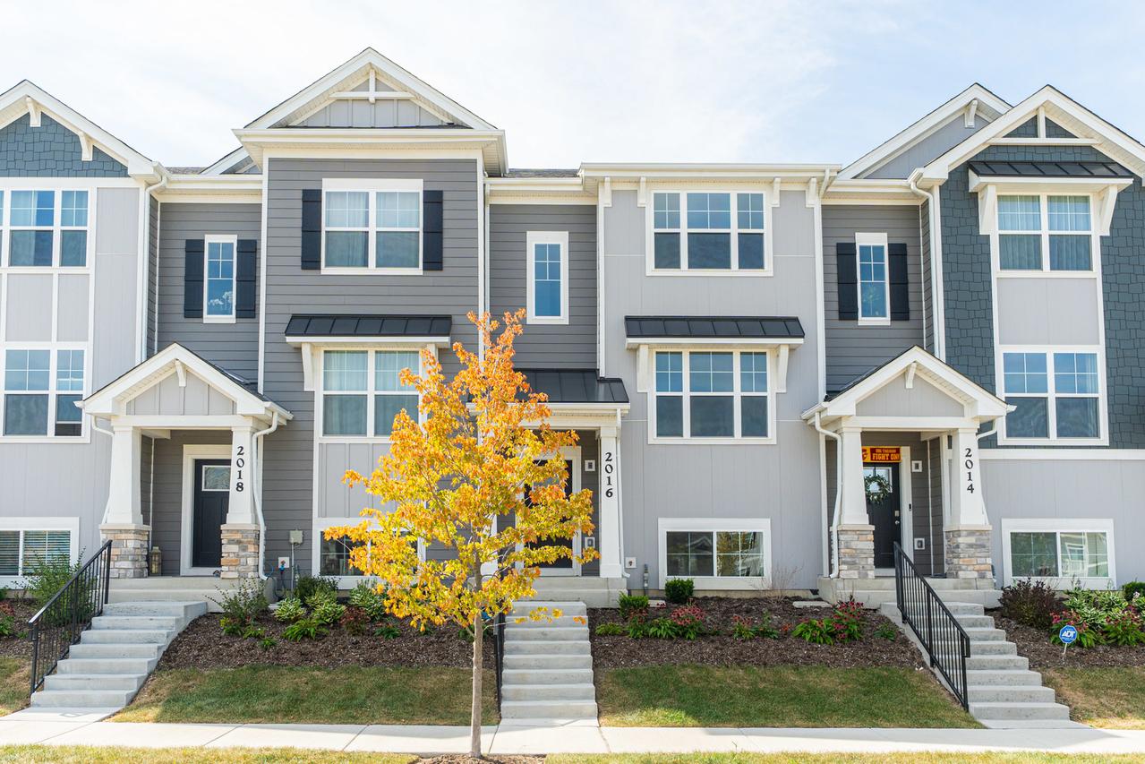 2016 Yellowstone Blvd., Mundelein, IL 60060