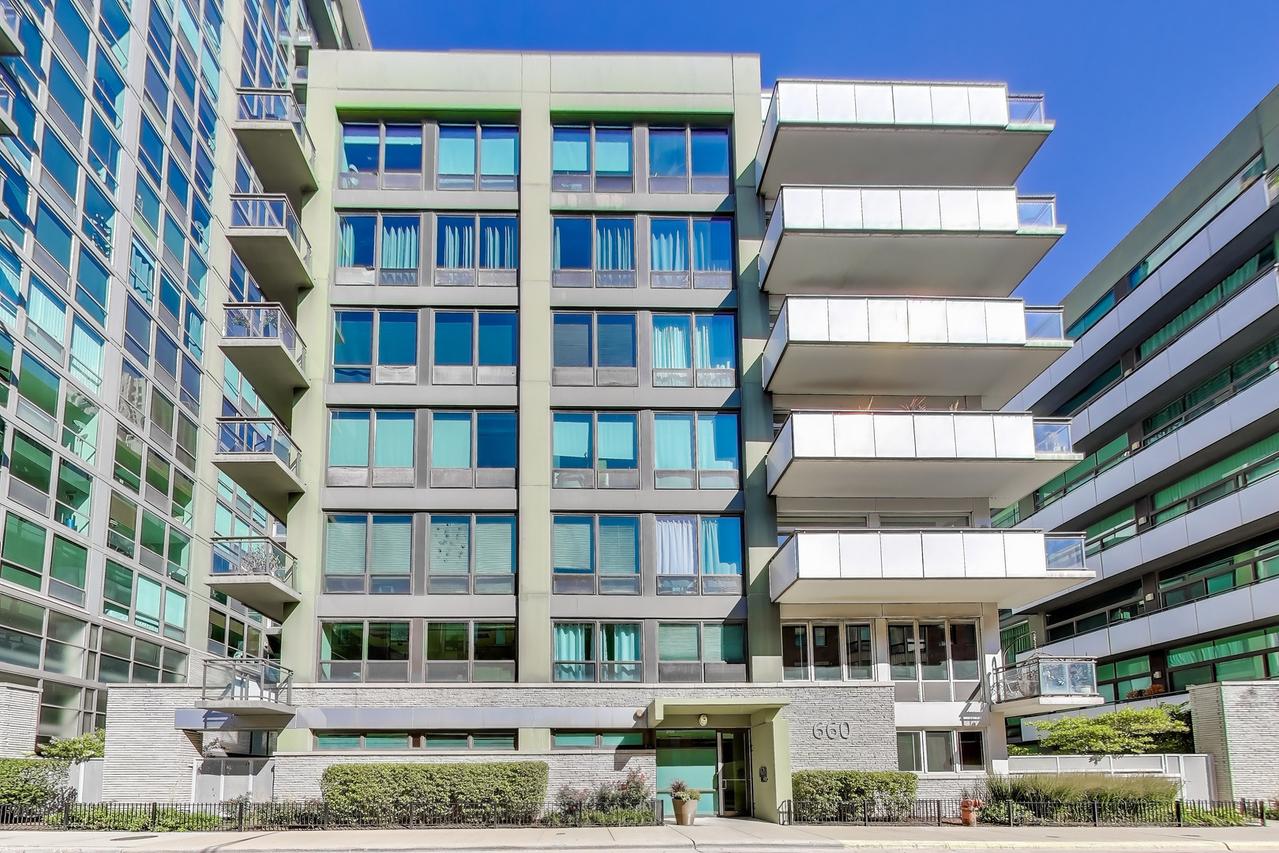 660 W Wayman St. #705B, Chicago, IL 60661