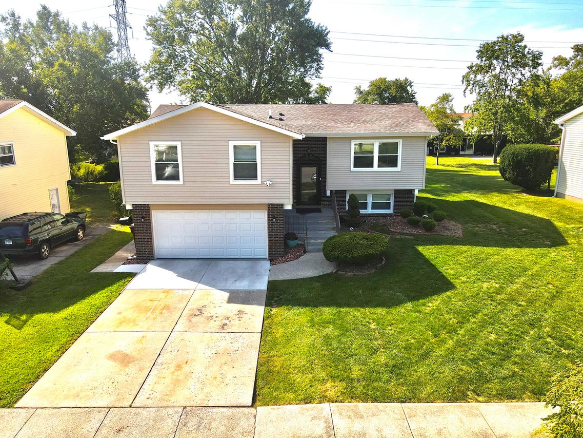 1109 Abbot Ln., University Park, IL 60484