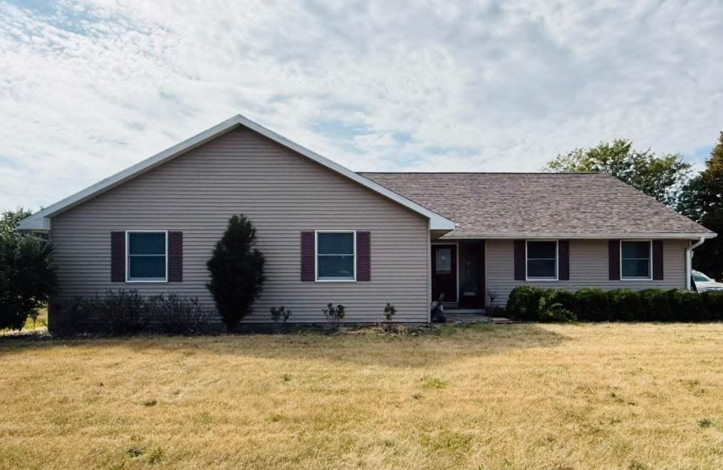 302 Mockingbird Ln., Leroy, IL 61752