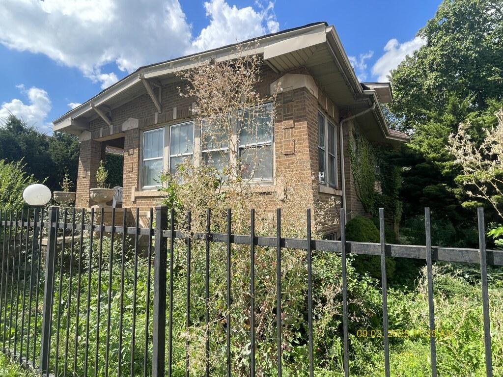 7936 S Laflin St., Chicago, IL 60620
