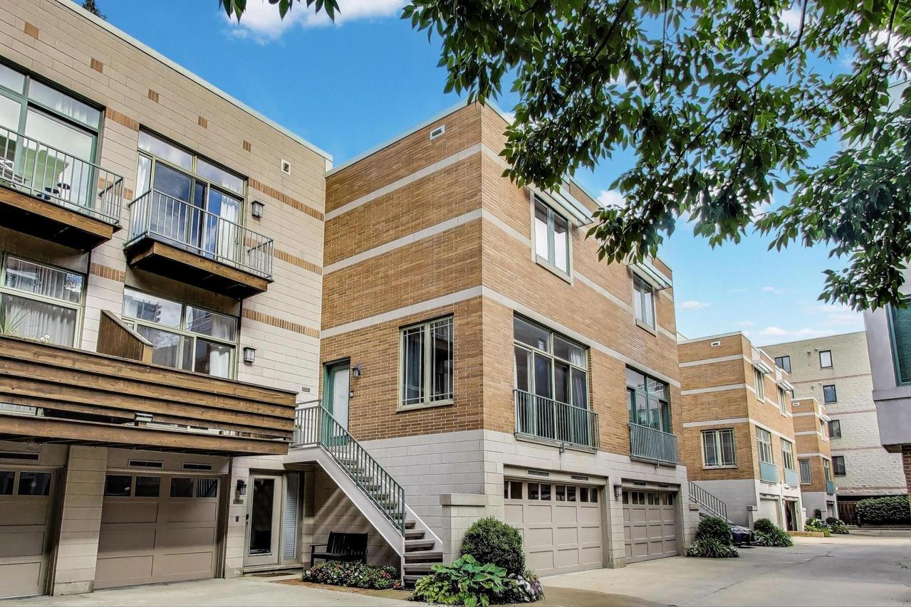 1401 N Wieland St. #Q, Chicago, IL 60610