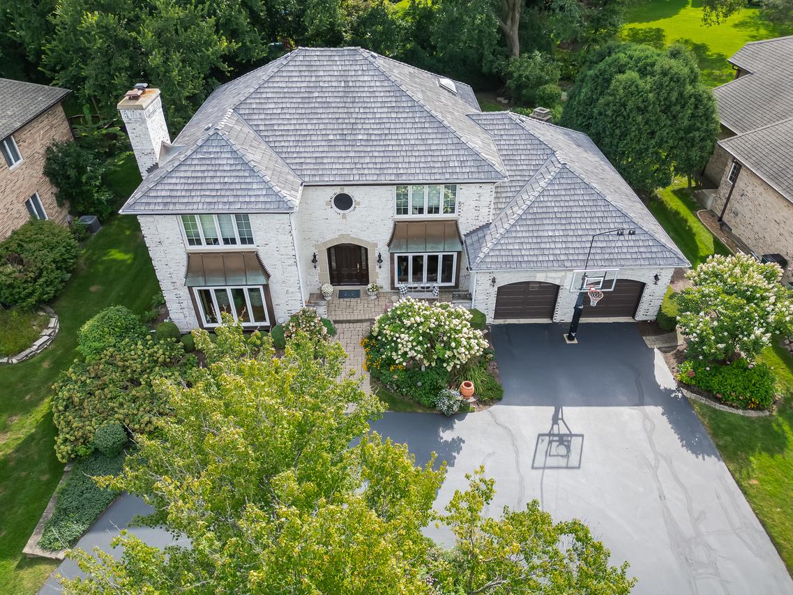 7537 Ridgewood Ln., Burr Ridge, IL 60527