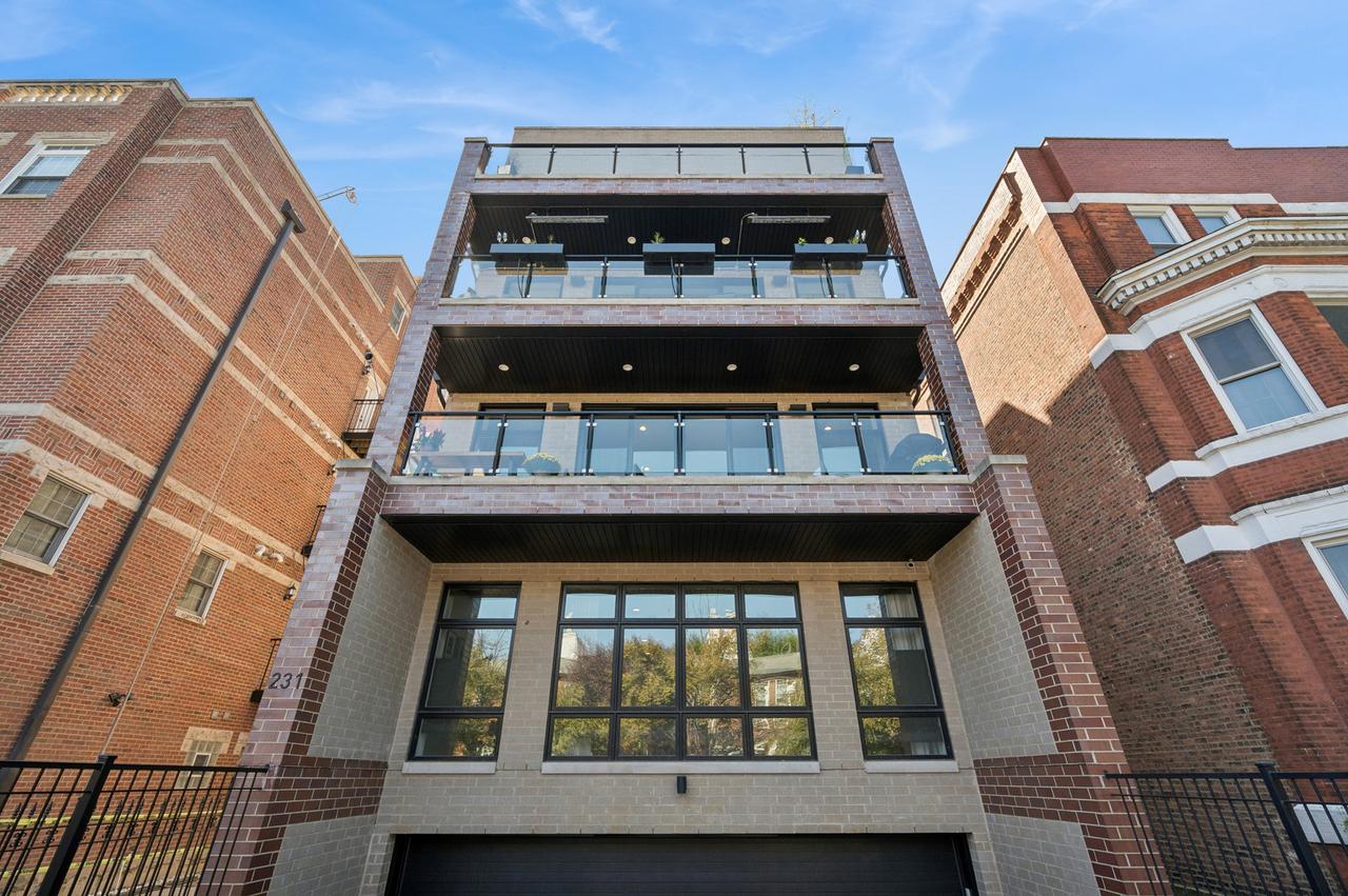 231 W Scott St. #2, Chicago, IL 60610