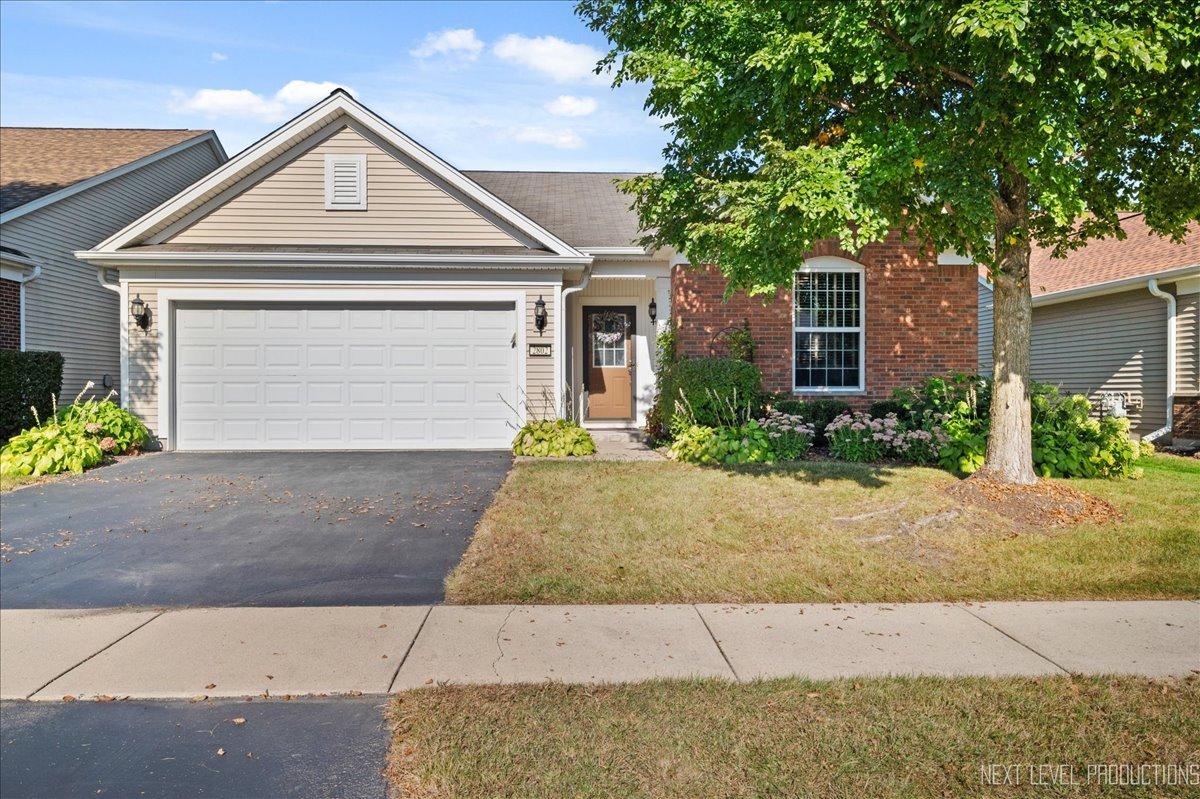 2802 Edgewater Dr., Elgin, IL 60124