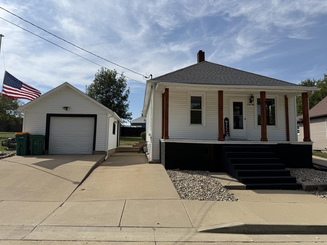 106 N Ava St., Mark, IL 61340