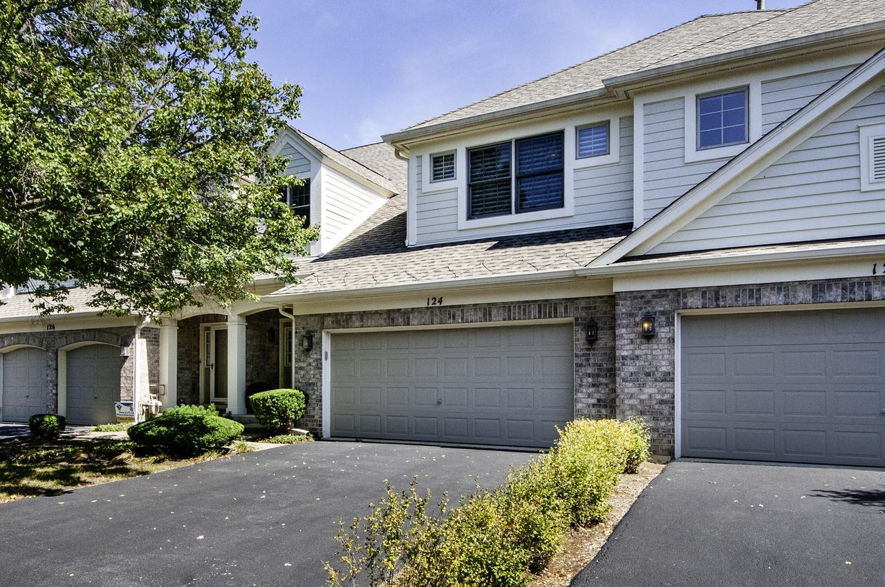 124 Fairway Dr., La Grange, IL 60525