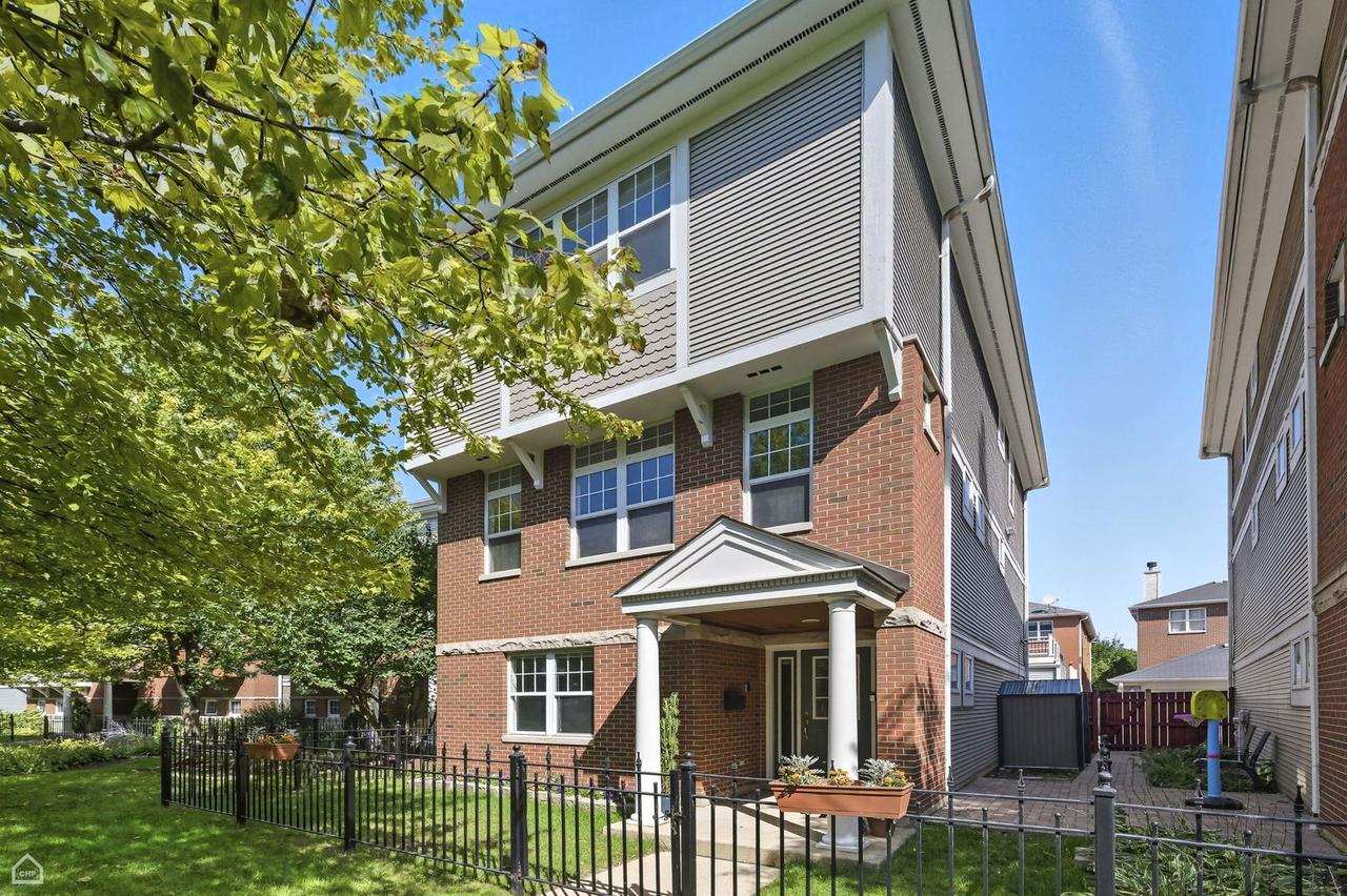 4922 D S Cornell Ave., Chicago, IL 60615