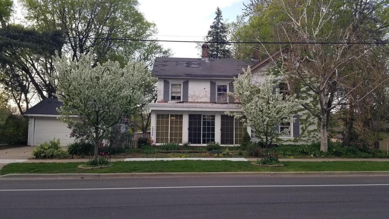 2536 Old Glenview Rd., Wilmette, IL 60091