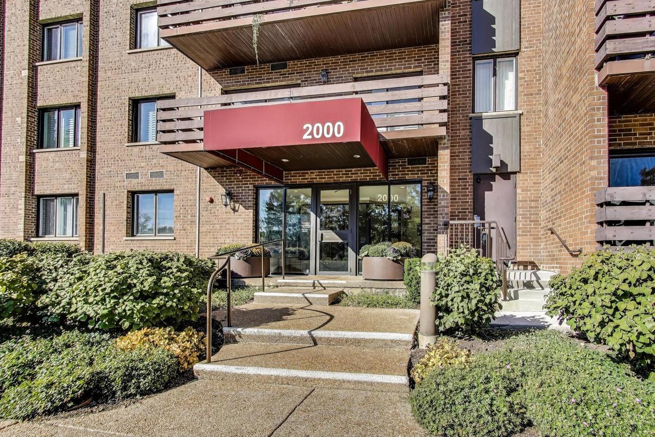 2000 Chestnut Ave. #310, Glenview, IL 60025