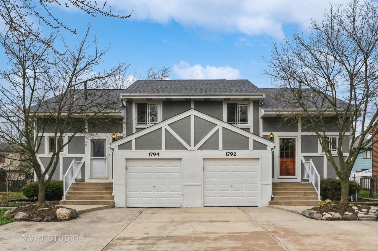 1794 Howe Ln., Hanover Park, IL 60133