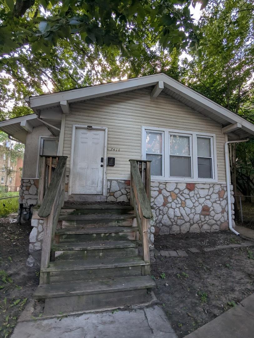7414 S Colfax Ave., Chicago, IL 60649