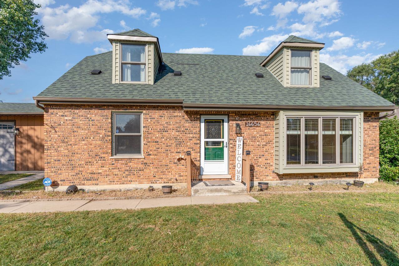 16656 Beacon Ln., Orland Hills, IL 60487