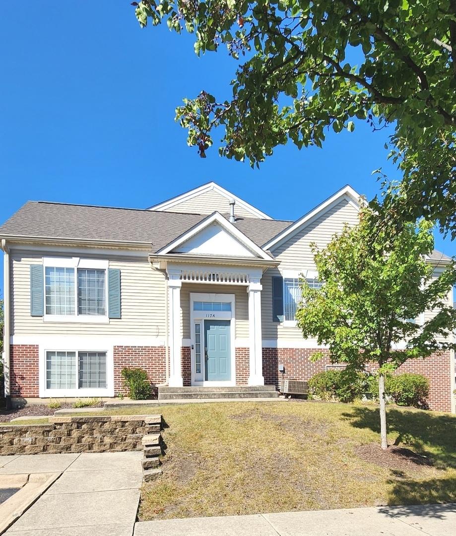 117 Enclave Cir. #A, Bolingbrook, IL 60440