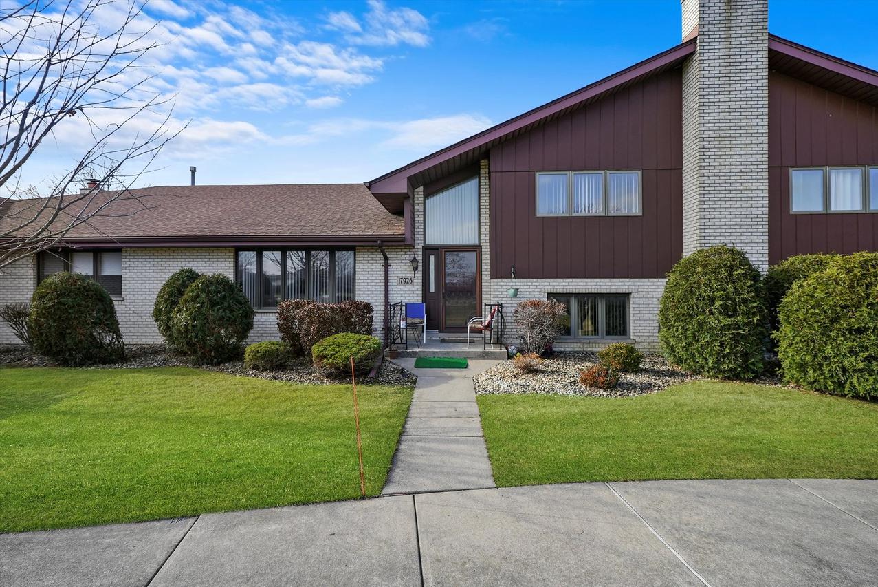 17926 Alabama Ct., Orland Park, IL 60467