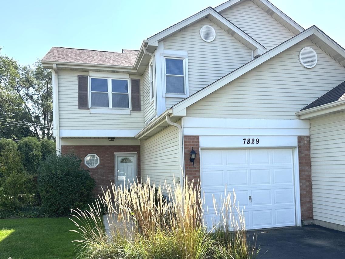 7829 Darien Lake Dr., Darien, IL 60561