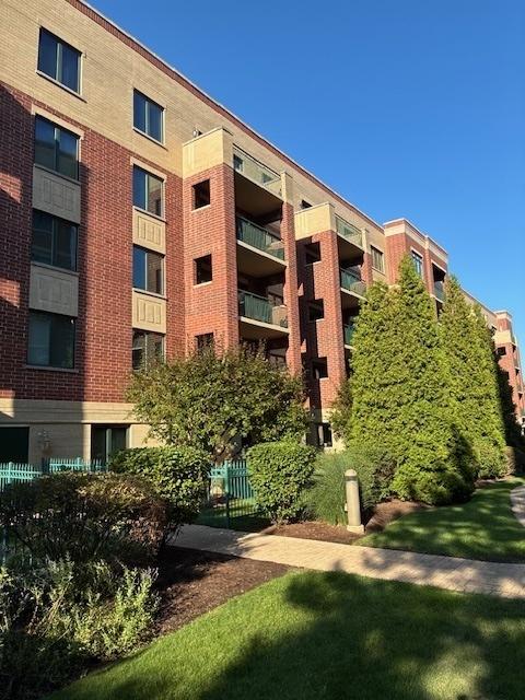 5 W Central Ave. #201, Mount Prospect, IL 60056