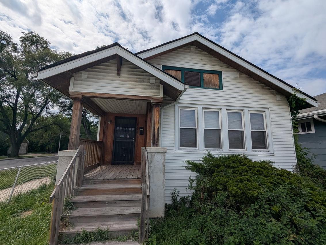 10056 S Indiana Ave., Chicago, IL 60628