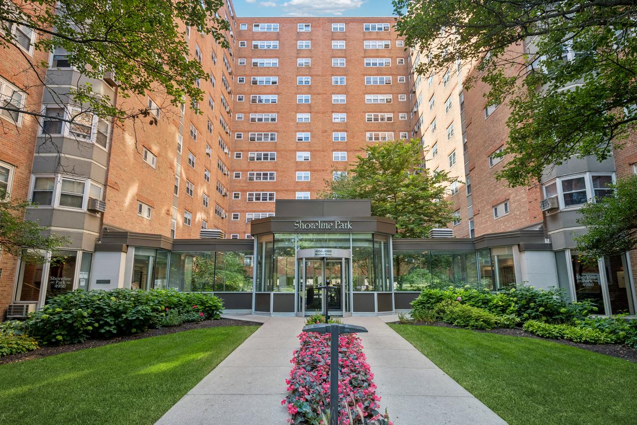 4950 N Marine Dr. #1009, Chicago, IL 60640