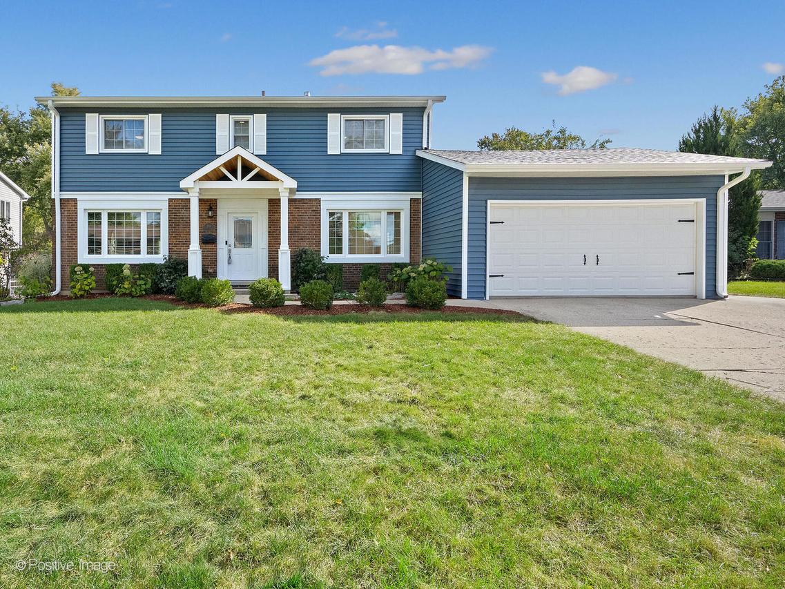 2011 Lancaster Ln., Wheaton, IL 60189