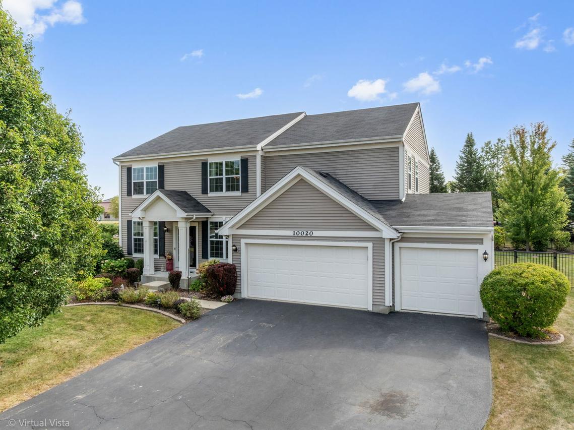 10020 Berkshire Ln., Huntley, IL 60142