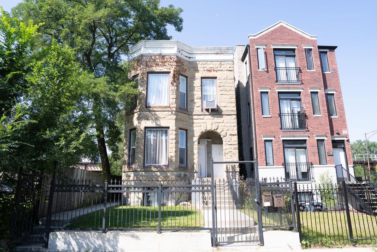5906 S Calumet Ave., Chicago, IL 60637