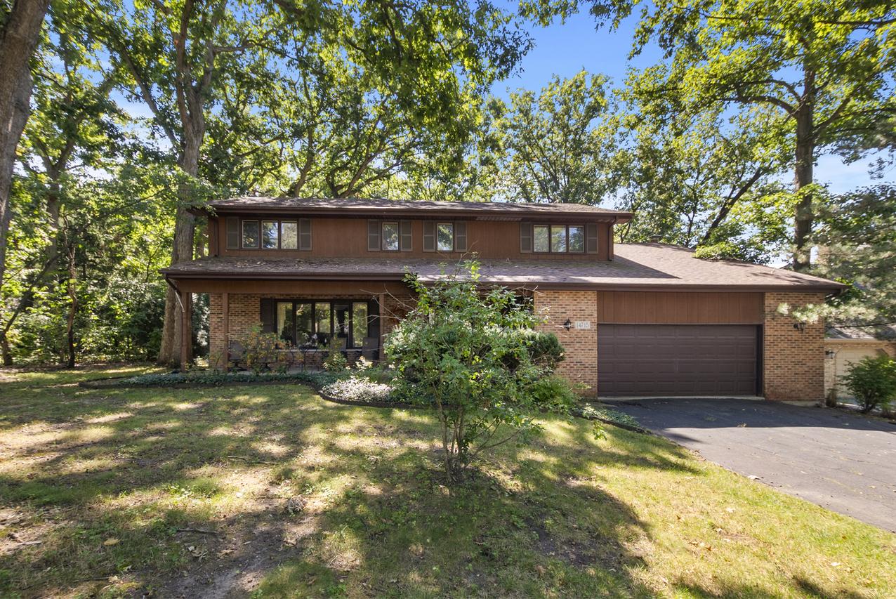 14715 S Woodcrest Ave., Homer Glen, IL 60491