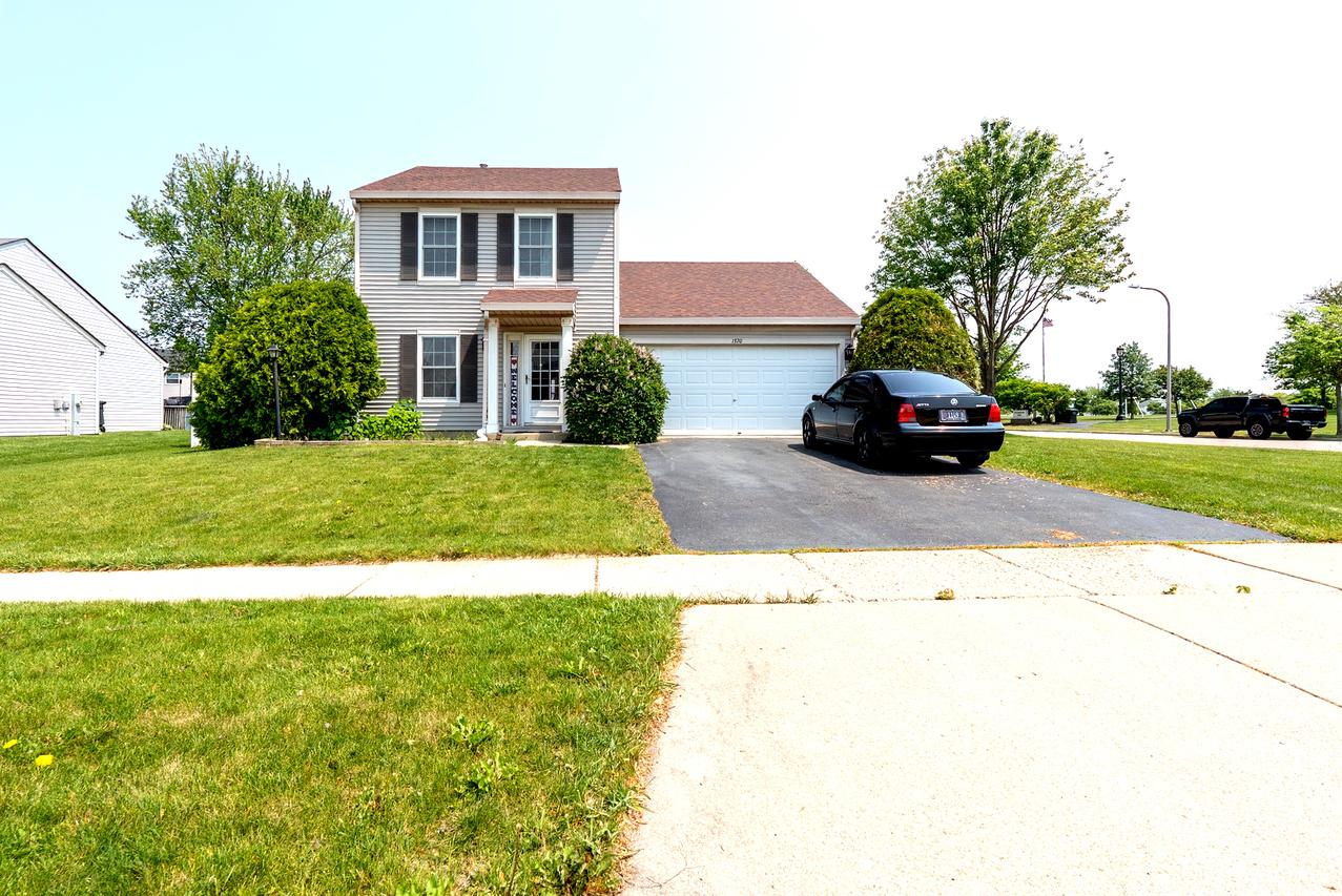 1370 Marleigh Ln., South Elgin, IL 60177