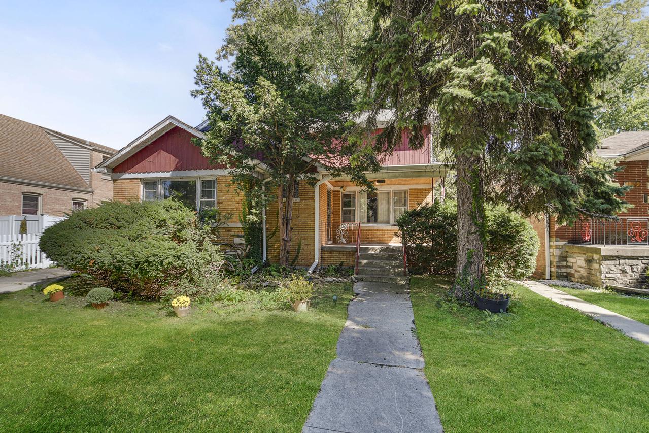 11125 S Fairfield Ave., Chicago, IL 60655