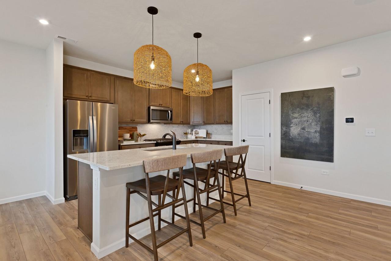 2711 Lawlor Ln., Naperville, IL 60564