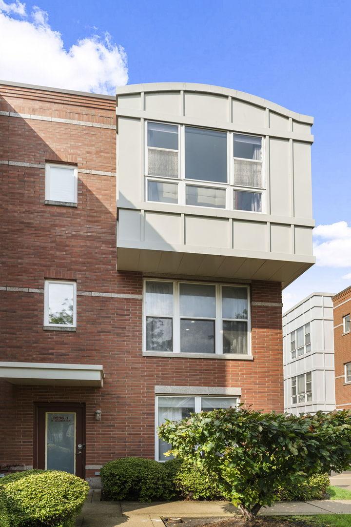 3238 N Kilbourn Ave. #1, Chicago, IL 60641