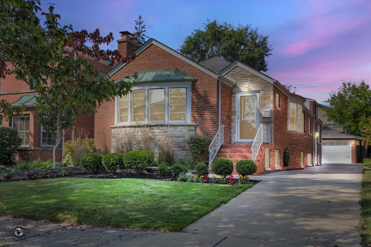 9420 S Bell Ave., Chicago, IL 60643