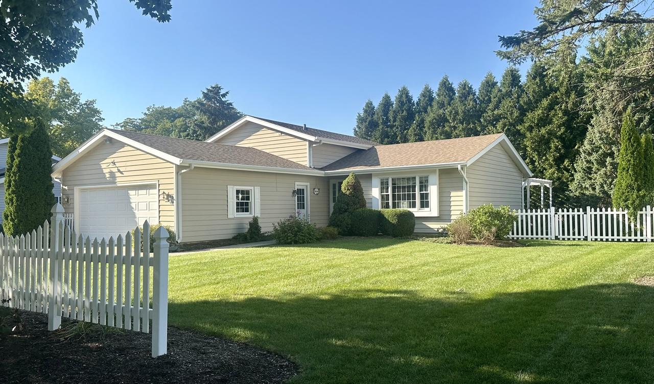 5010 W Ashland Dr., Mchenry, IL 60050