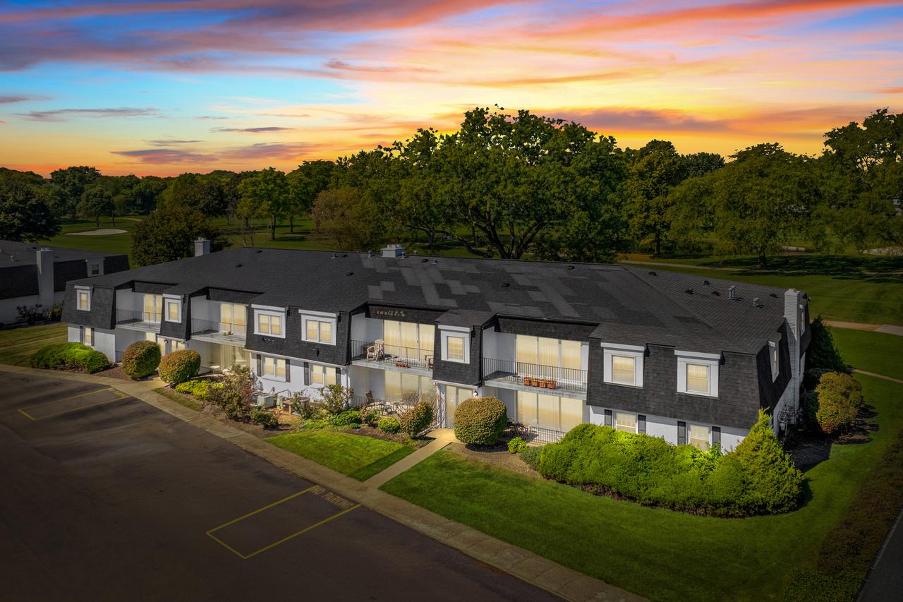 1133 Royal St George Dr. #107, Naperville, IL 60563