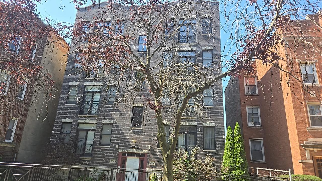 6736 S Merrill Ave. #4N, Chicago, IL 60649