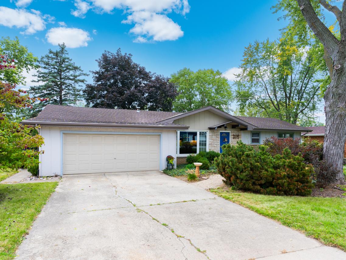22524 S Deal Ave., Channahon, IL 60410
