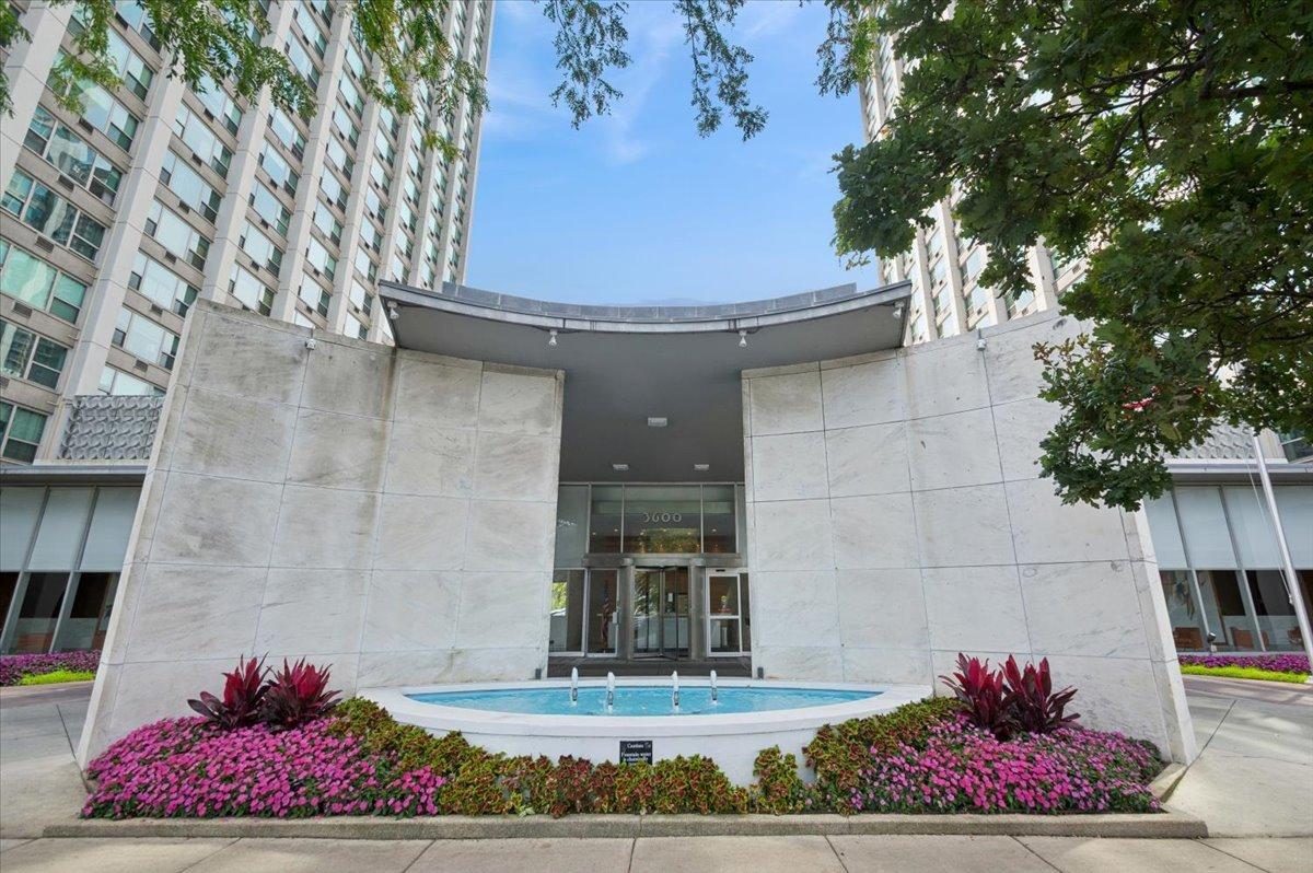 [Address Hidden by Seller], Chicago, IL 60613